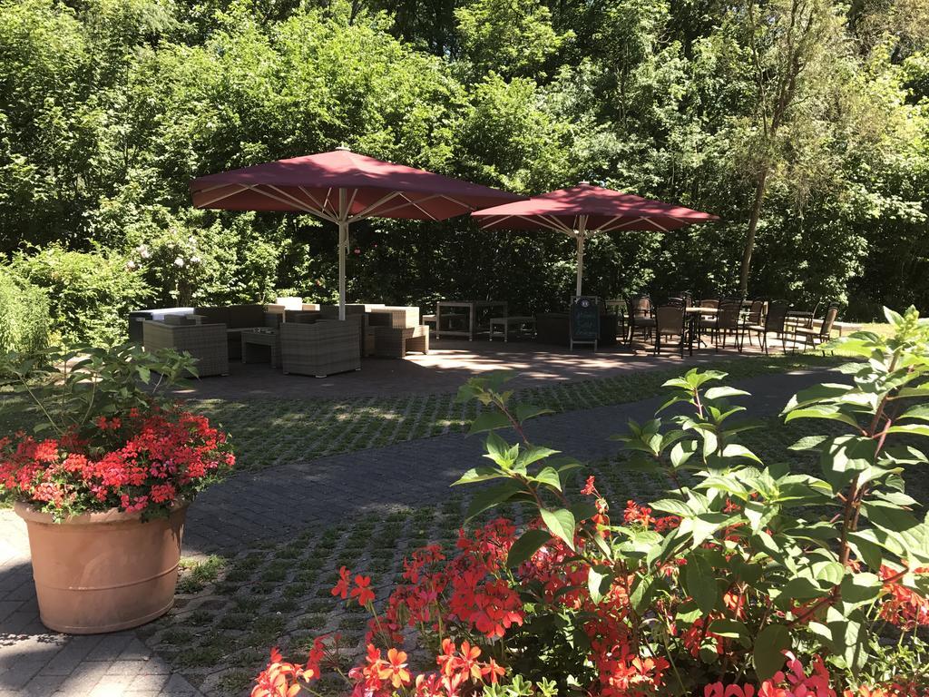 Schroeders Stadtwaldhotel Трир Екстериор снимка