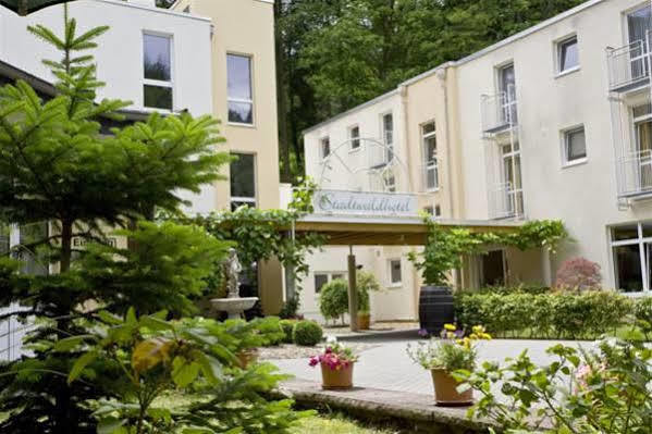 Schroeders Stadtwaldhotel Трир Екстериор снимка