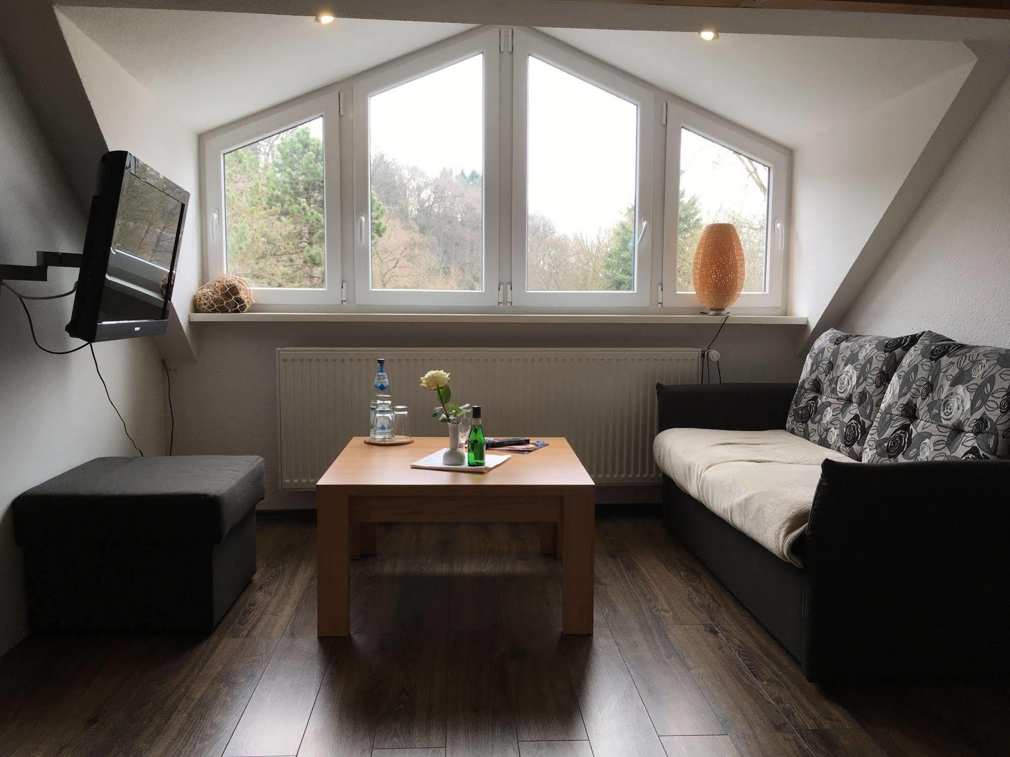 Schroeders Stadtwaldhotel Трир Екстериор снимка