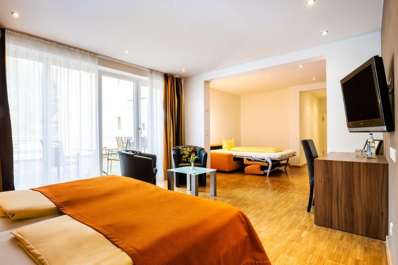 Schroeders Stadtwaldhotel Трир Екстериор снимка