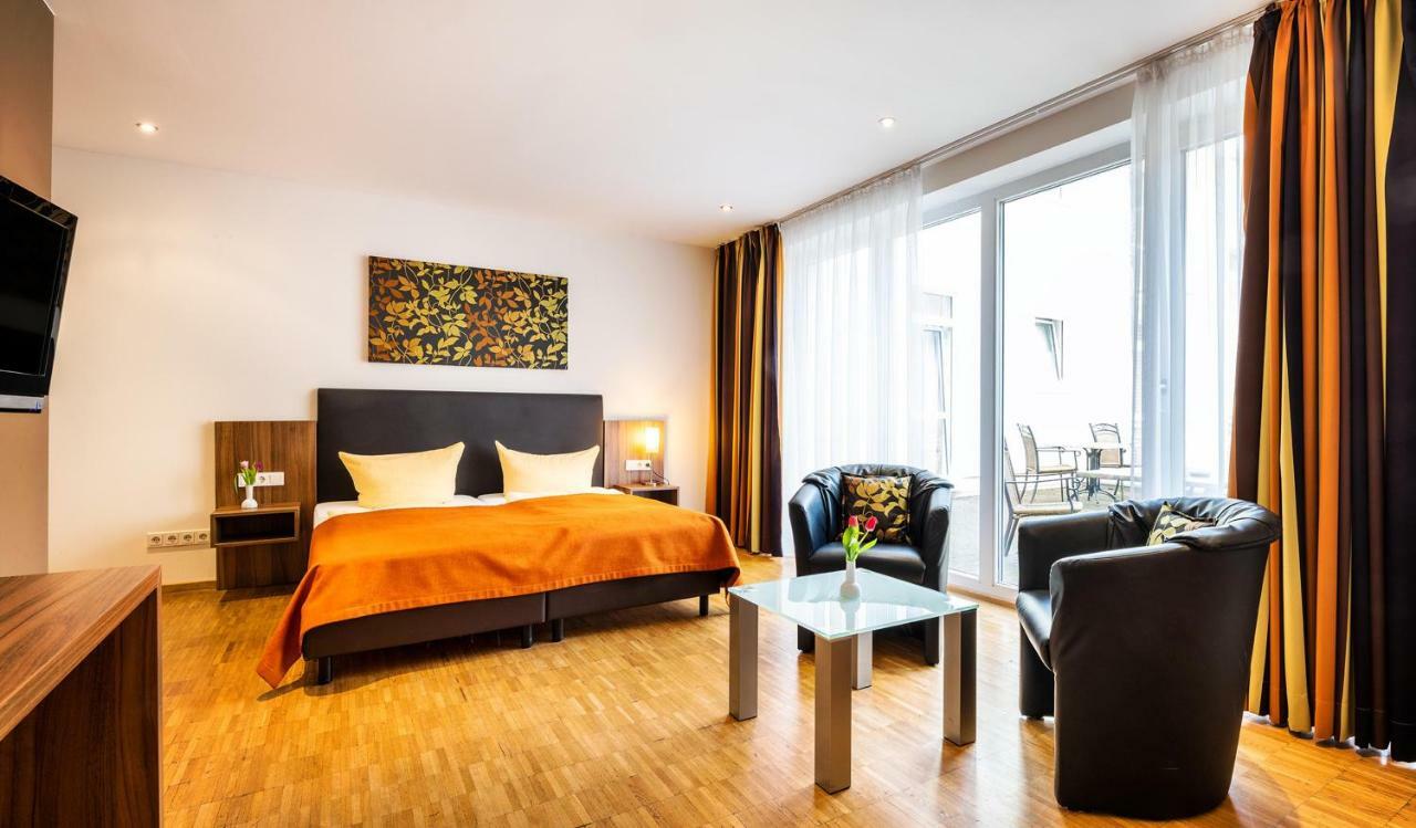 Schroeders Stadtwaldhotel Трир Екстериор снимка