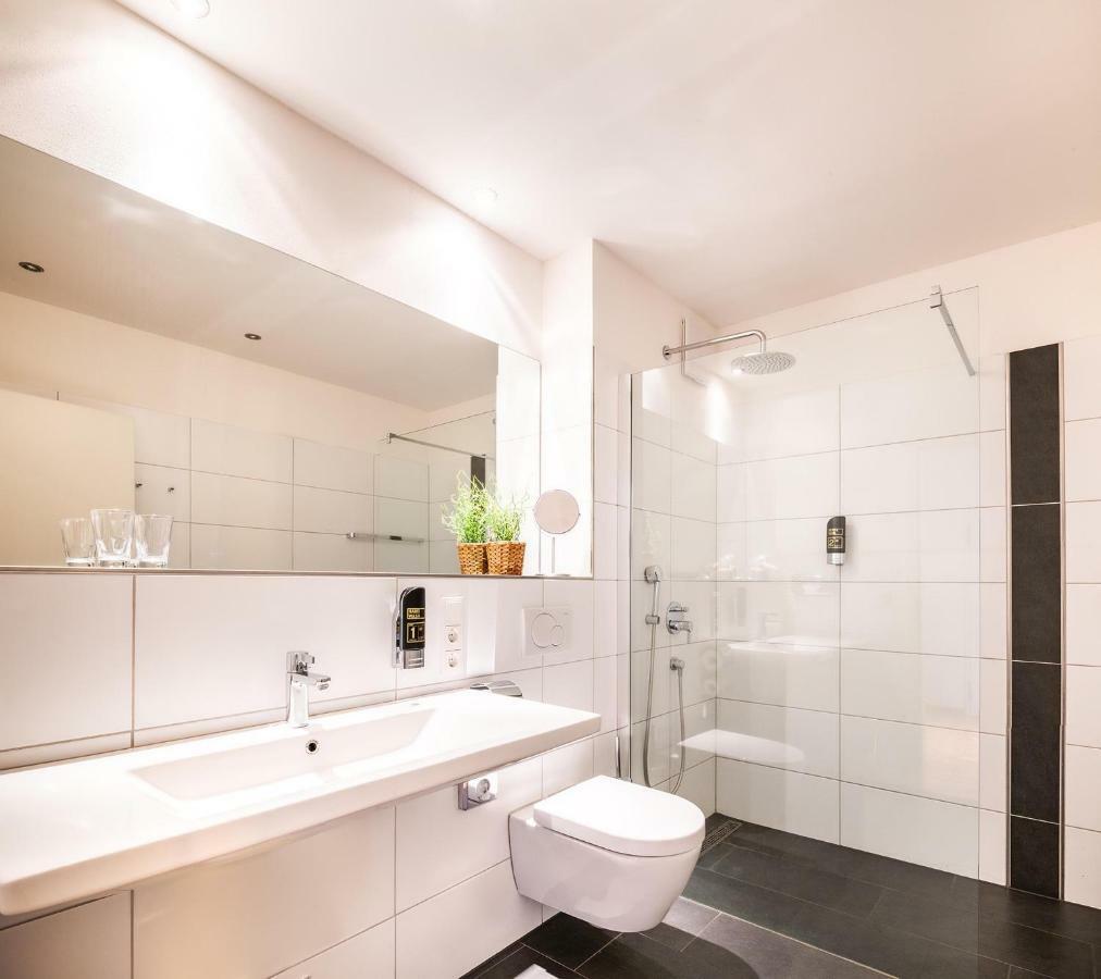 Schroeders Stadtwaldhotel Трир Екстериор снимка