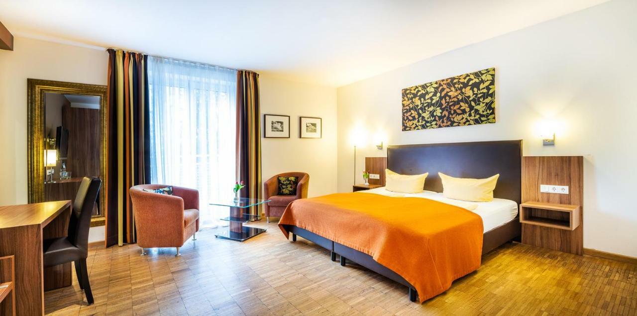 Schroeders Stadtwaldhotel Трир Стая снимка